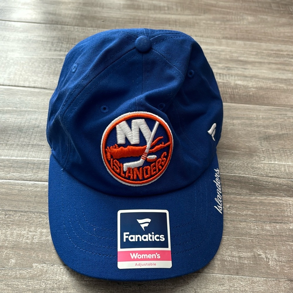 NWT NY Islanders hat